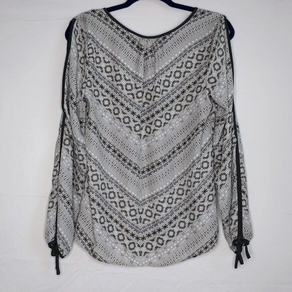MAURICES Grey and Blue Aztec Print Light Weight Cold Shoulder Blouse, Size S - Picture 3 of 8